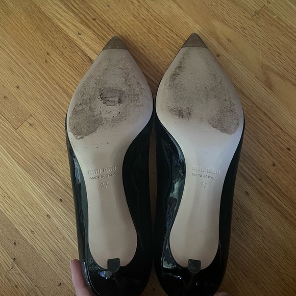 MIU Miu Patent Leather Classic Heels 37 - Picture 9 of 10